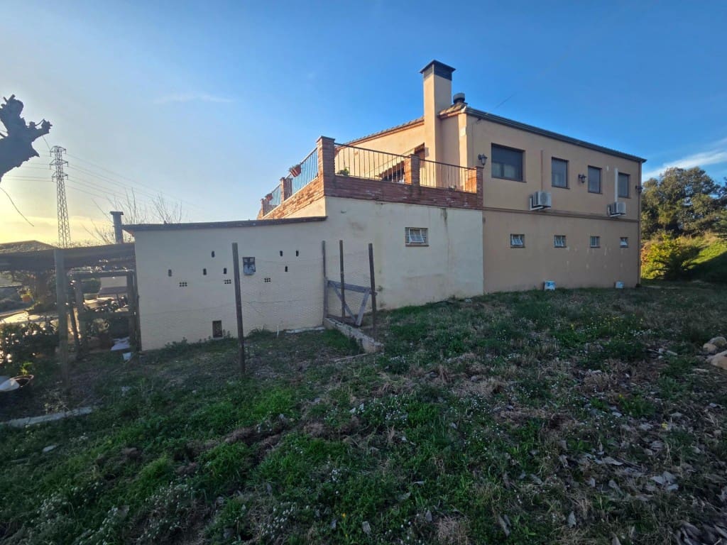 6 Zimmer Finca/Landgut zu verkaufen in Tordera mit Garage - 849.900 € (Ref: 9824921)