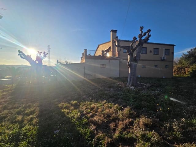 6 soveværelse Finca/Landehus til salg i Tordera med garage - € 849.900 (Ref: 9824921)