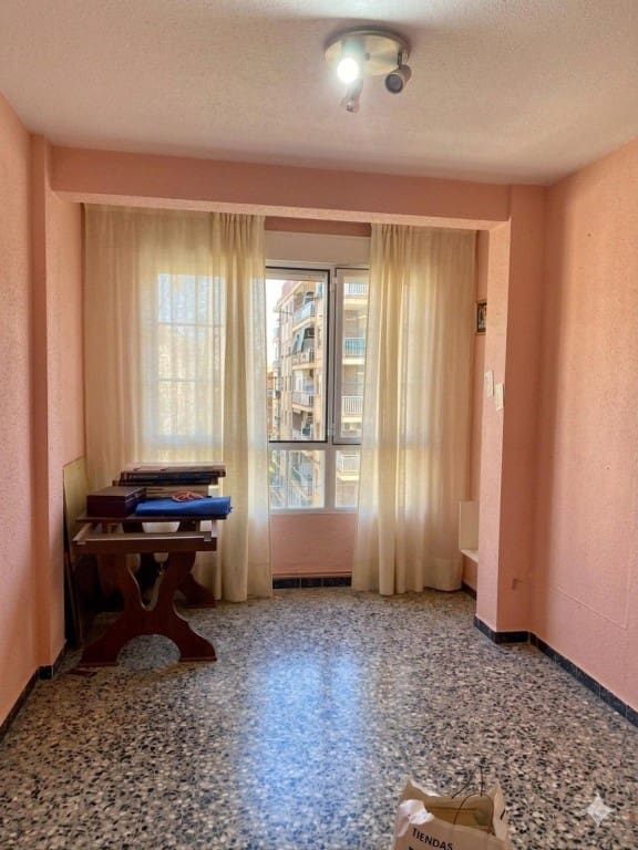 4 Zimmer Apartment zu verkaufen in Villena - 85.000 € (Ref: 9824930)