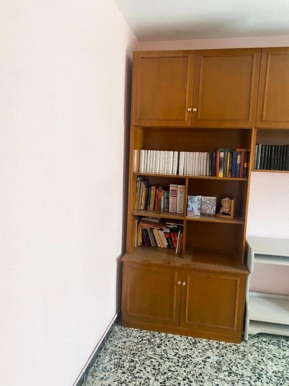 4 Zimmer Apartment zu verkaufen in Villena - 85.000 € (Ref: 9824930)