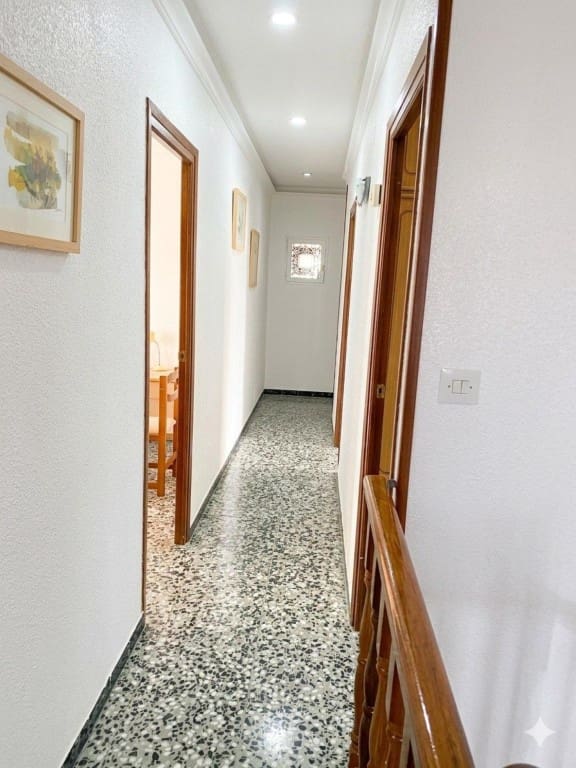 4 Zimmer Apartment zu verkaufen in Villena - 85.000 € (Ref: 9824930)