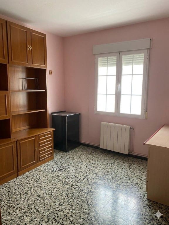 4 Zimmer Apartment zu verkaufen in Villena - 85.000 € (Ref: 9824930)
