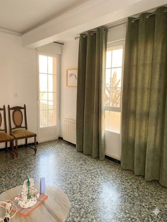4 Zimmer Apartment zu verkaufen in Villena - 85.000 € (Ref: 9824930)