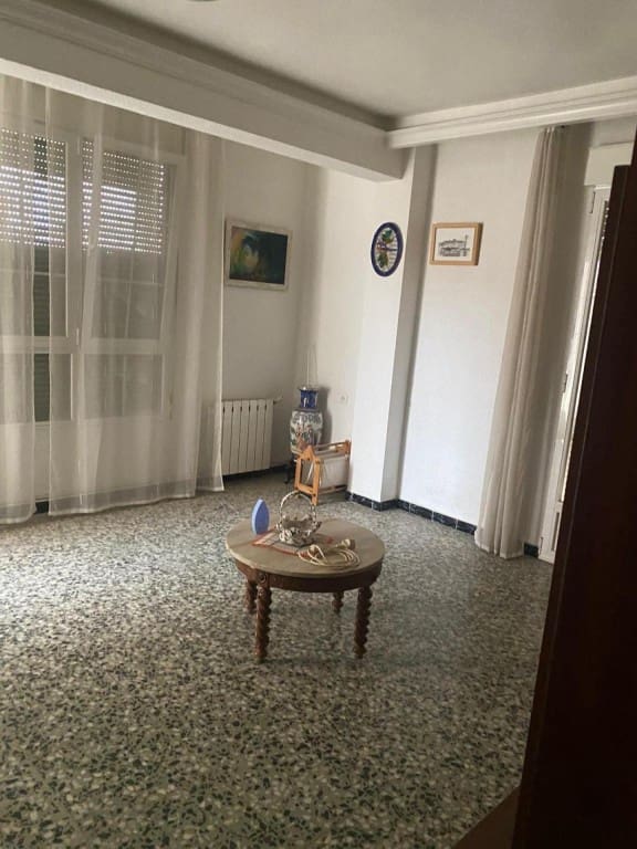 4 Zimmer Apartment zu verkaufen in Villena - 85.000 € (Ref: 9824930)
