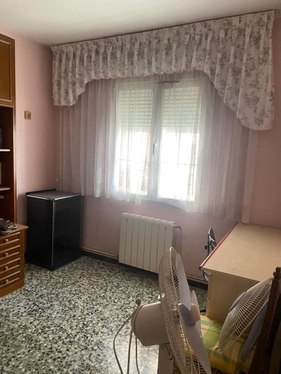 4 Zimmer Apartment zu verkaufen in Villena - 85.000 € (Ref: 9824930)