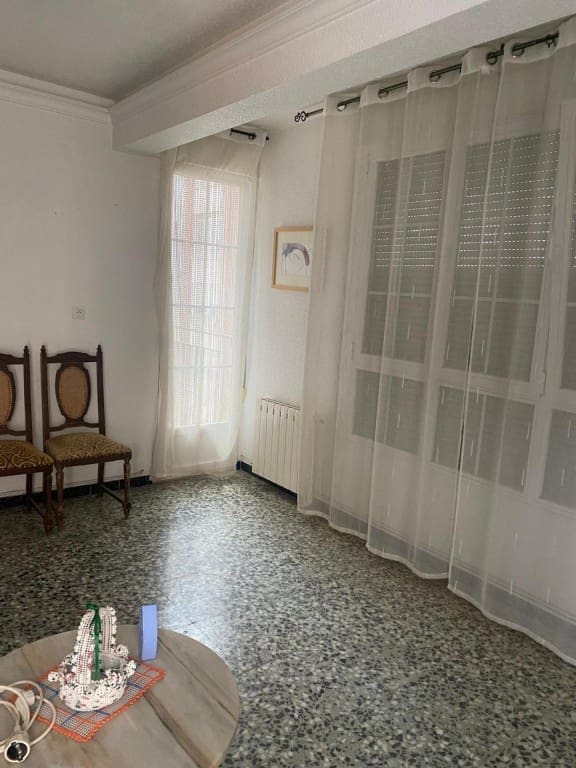 4 Zimmer Apartment zu verkaufen in Villena - 85.000 € (Ref: 9824930)