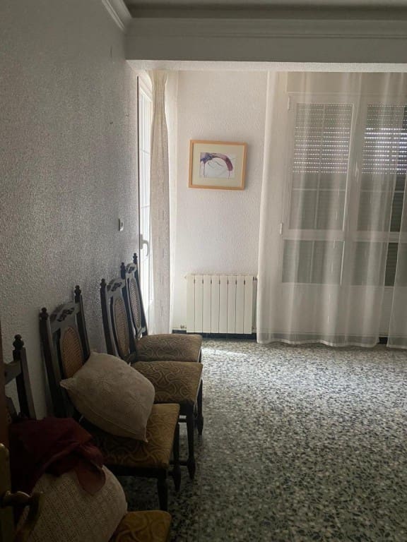 4 Zimmer Apartment zu verkaufen in Villena - 85.000 € (Ref: 9824930)