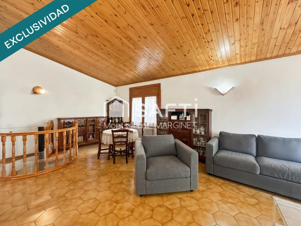 8 bedroom Terraced Villa for sale in Berga with garage - € 280,000 (Ref: 9828911)