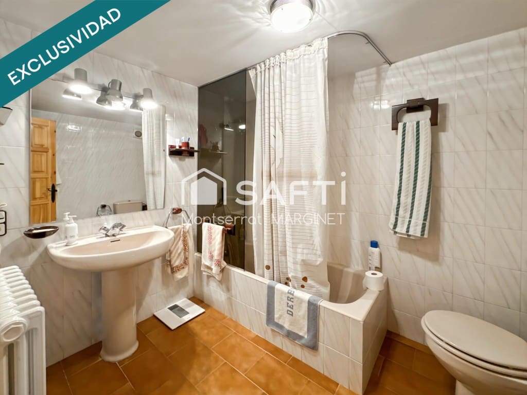 8 bedroom Terraced Villa for sale in Berga with garage - € 280,000 (Ref: 9828911)