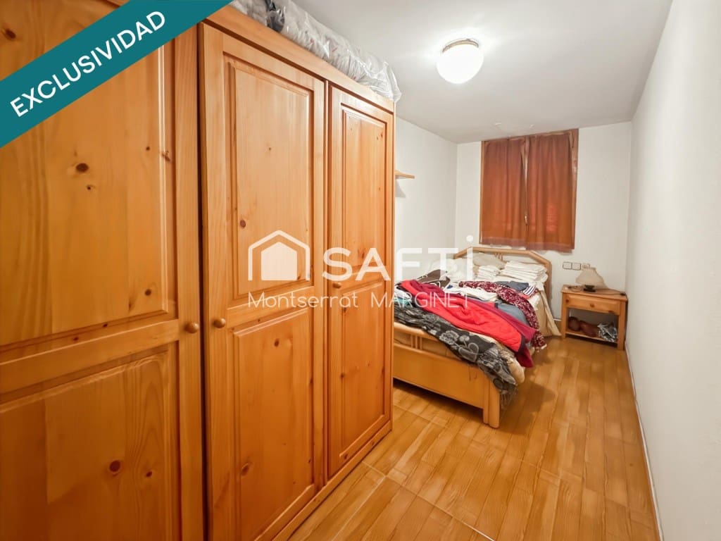 8 bedroom Terraced Villa for sale in Berga with garage - € 280,000 (Ref: 9828911)