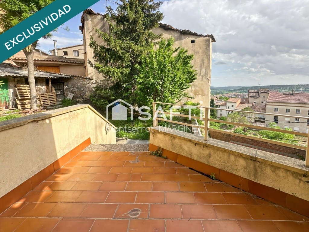 8 bedroom Terraced Villa for sale in Berga with garage - € 280,000 (Ref: 9828911)