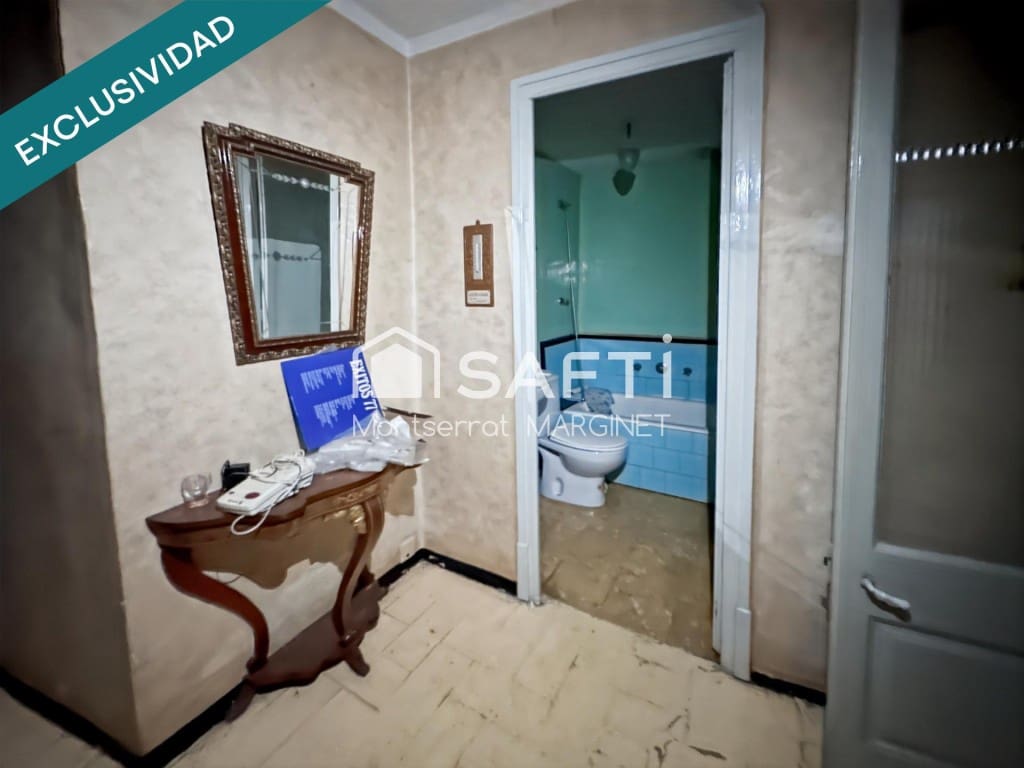 8 bedroom Terraced Villa for sale in Berga with garage - € 280,000 (Ref: 9828911)