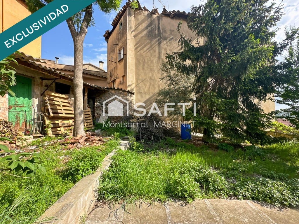 8 bedroom Terraced Villa for sale in Berga with garage - € 280,000 (Ref: 9828911)