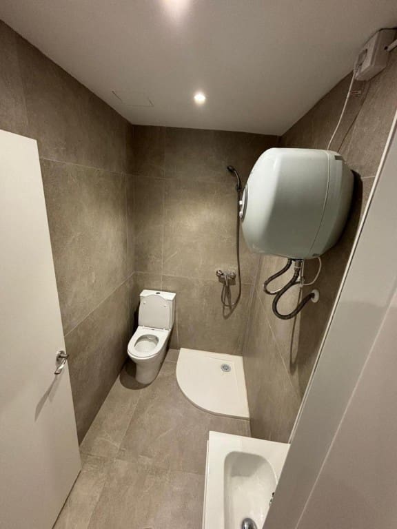 Commercial for sale in Palma de Mallorca - € 130,000 (Ref: 9828914)