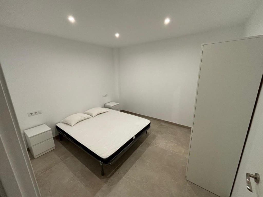 Commercial for sale in Palma de Mallorca - € 180,000 (Ref: 9828915)