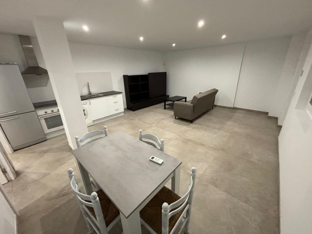 Commercial for sale in Palma de Mallorca - € 180,000 (Ref: 9828915)