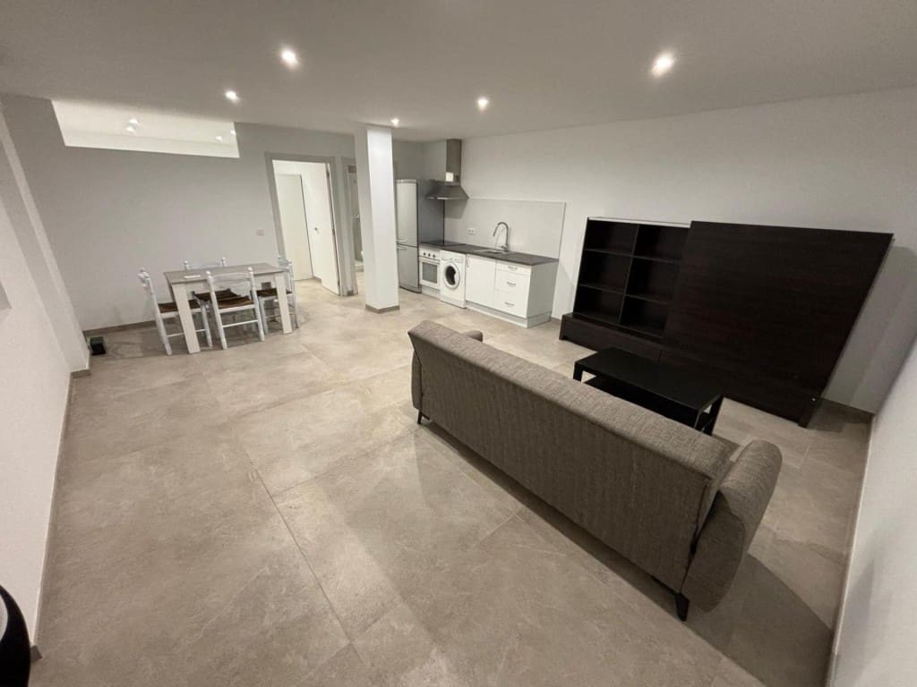 Commercial for sale in Palma de Mallorca - € 180,000 (Ref: 9828915)