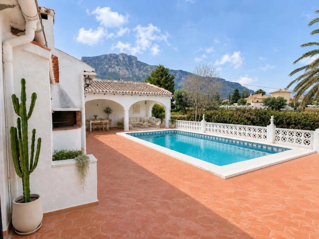 3 soverom Finca/Herregård til salgs i Denia med svømmebasseng garasje - € 870 000 (Ref: 9828916)