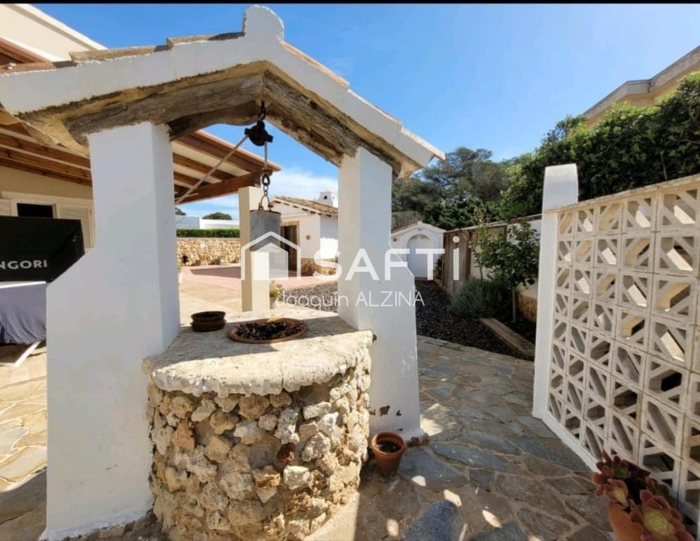 3 slaapkamer Villa te koop in Ciutadella de Menorca met zwembad garage - € 840.000 (Ref: 9831134)