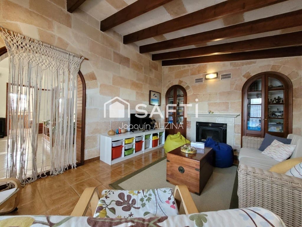 3 slaapkamer Villa te koop in Ciutadella de Menorca met zwembad garage - € 840.000 (Ref: 9831134)