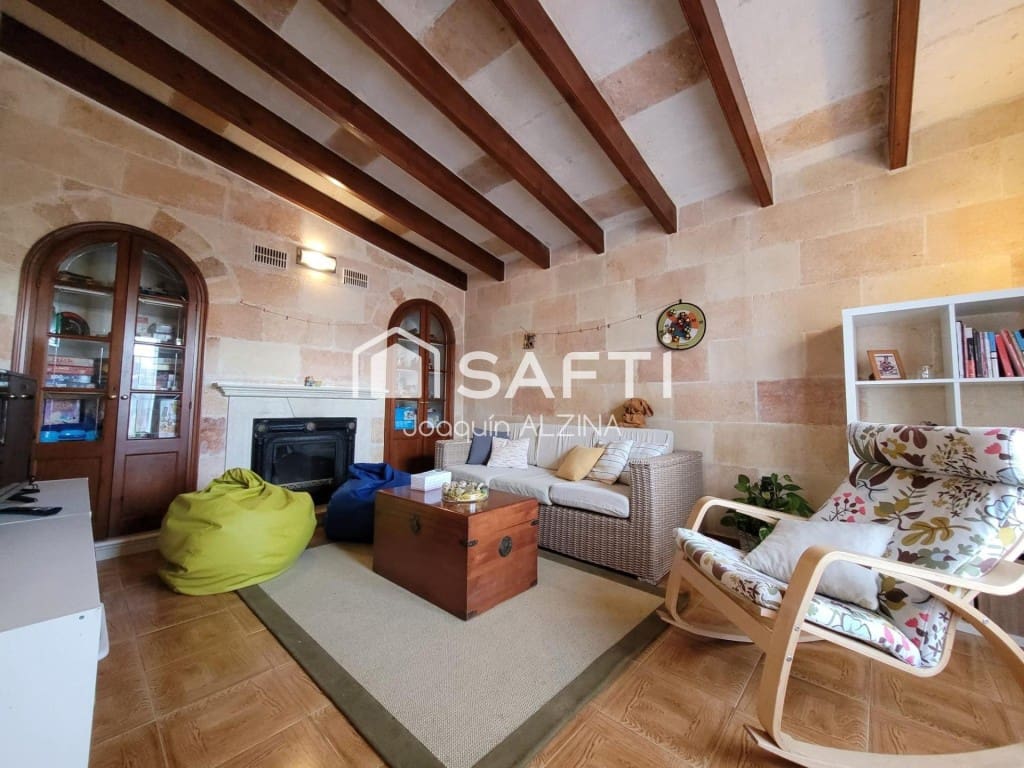 3 slaapkamer Villa te koop in Ciutadella de Menorca met zwembad garage - € 840.000 (Ref: 9831134)