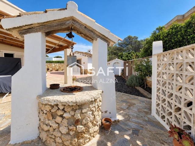 Chalet de 3 habitaciones en Ciutadella de Menorca en venta con piscina garaje - 840.000 € (Ref: 9831134)