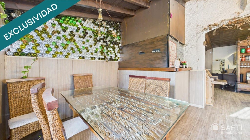 Commercial for sale in Calvia - € 99,000 (Ref: 9831135)