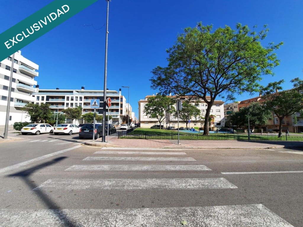 Erhverv til salg i Paterna - € 179.000 (Ref: 9831137)