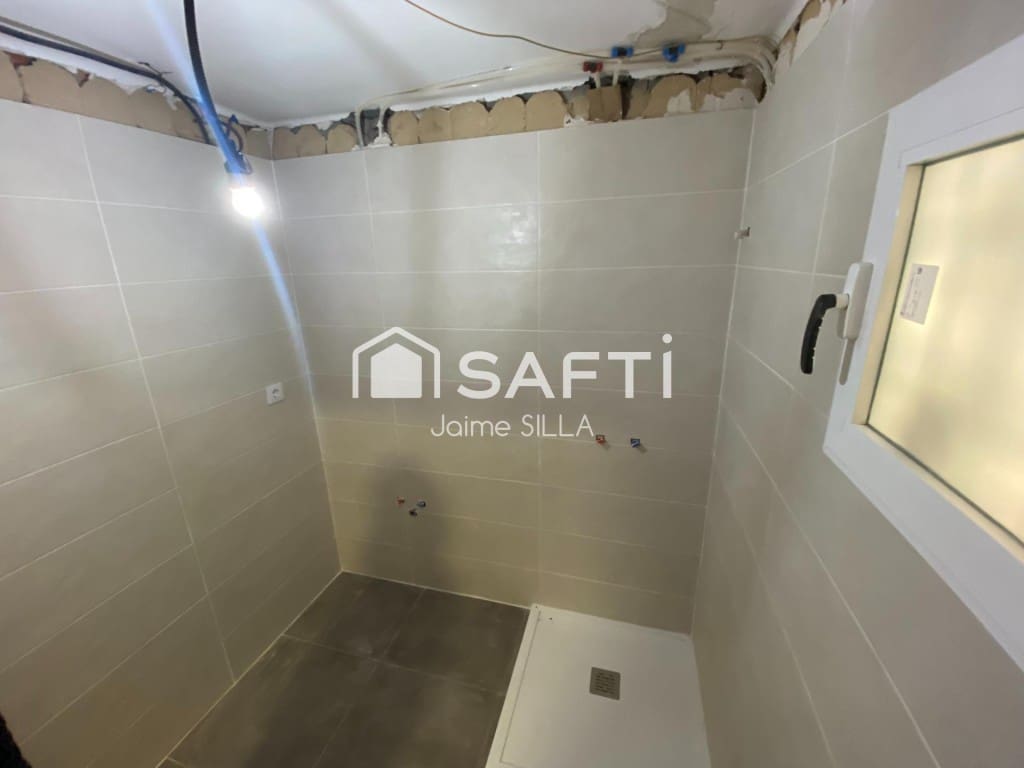 Kommersiell til leie i Xirivella med garasje - € 6 000 (Ref: 9831138)