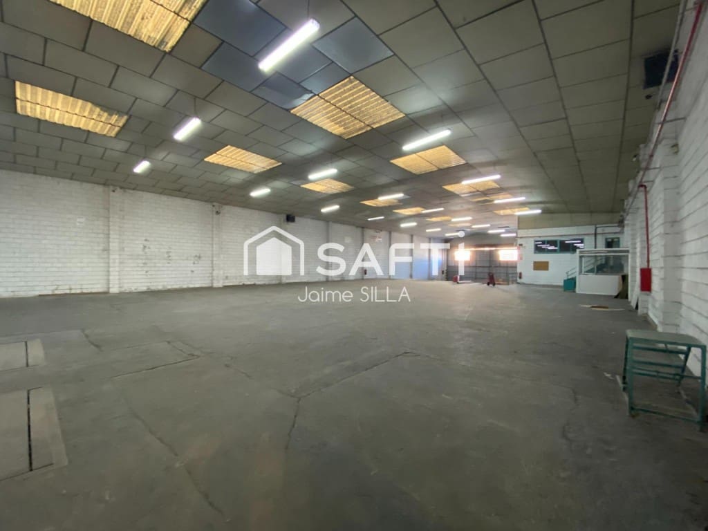 Kommersiell til leie i Xirivella med garasje - € 6 000 (Ref: 9831138)