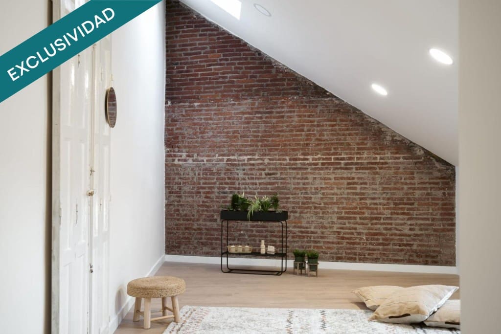 Commercial for sale in Leon city - € 155,000 (Ref: 9831140)