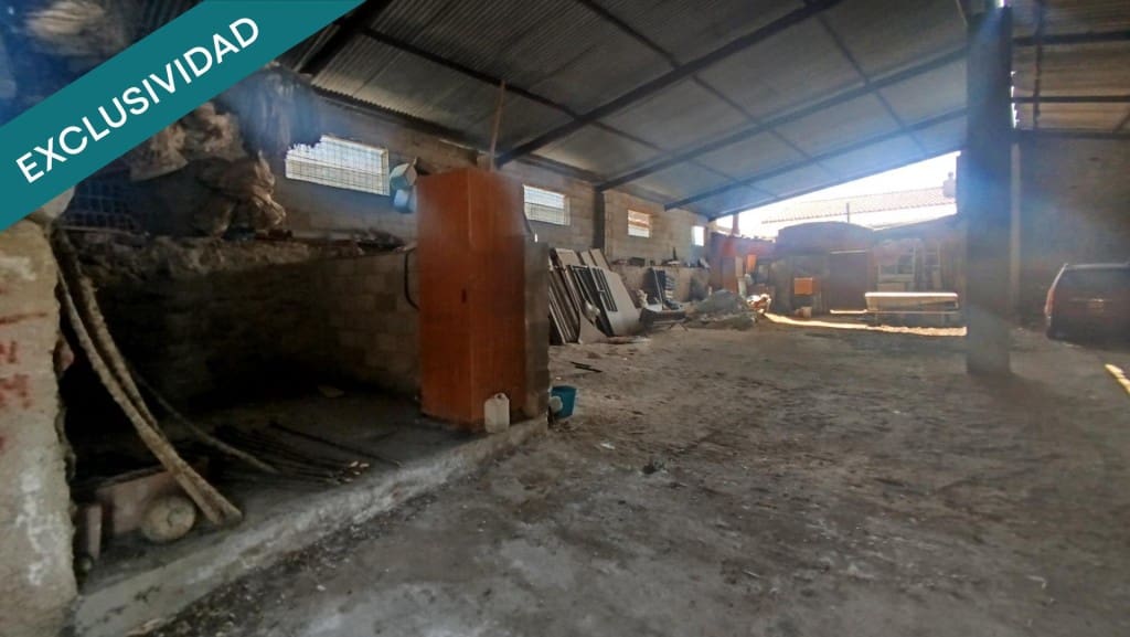 Commercial for sale in Bermellar - € 50,000 (Ref: 9831142)