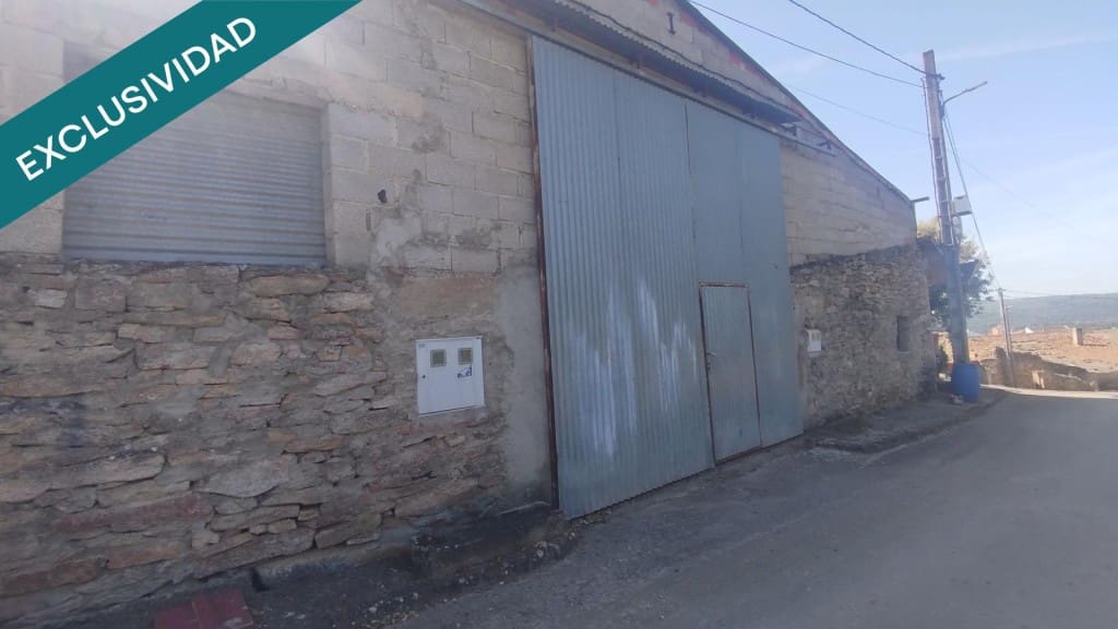 Commercial for sale in Bermellar - € 50,000 (Ref: 9831142)