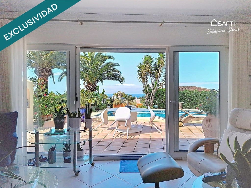 3 sovrum Villa till salu i Denia med pool garage - 850 000 € (Ref: 9831144)