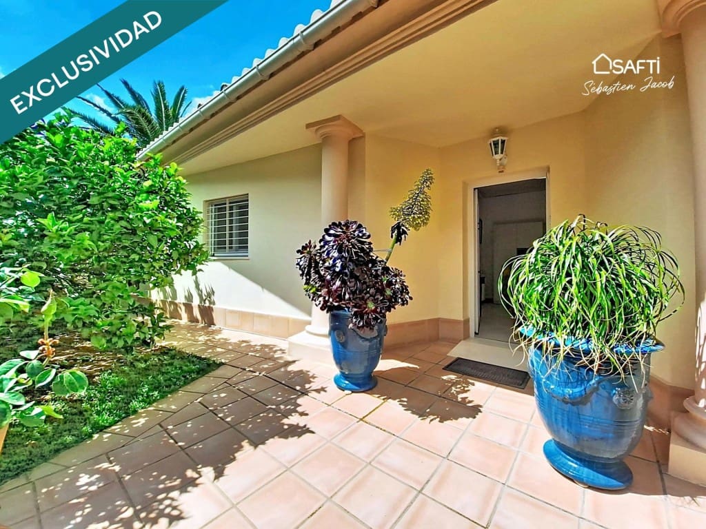 3 sovrum Villa till salu i Denia med pool garage - 850 000 € (Ref: 9831144)