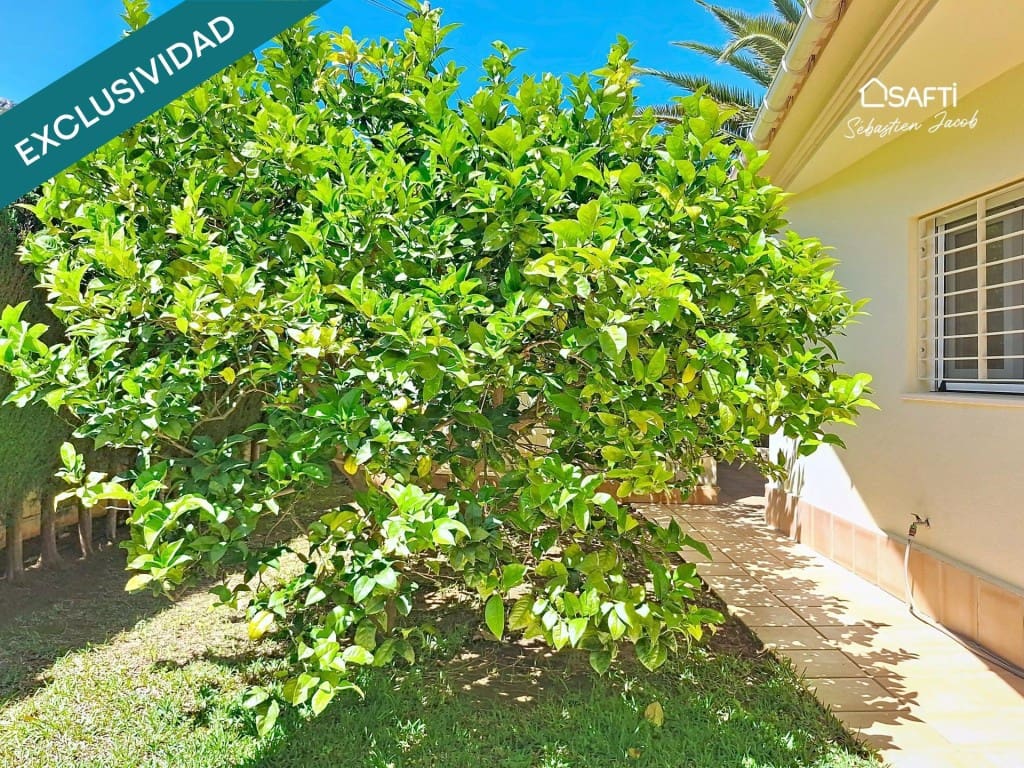 3 sovrum Villa till salu i Denia med pool garage - 850 000 € (Ref: 9831144)