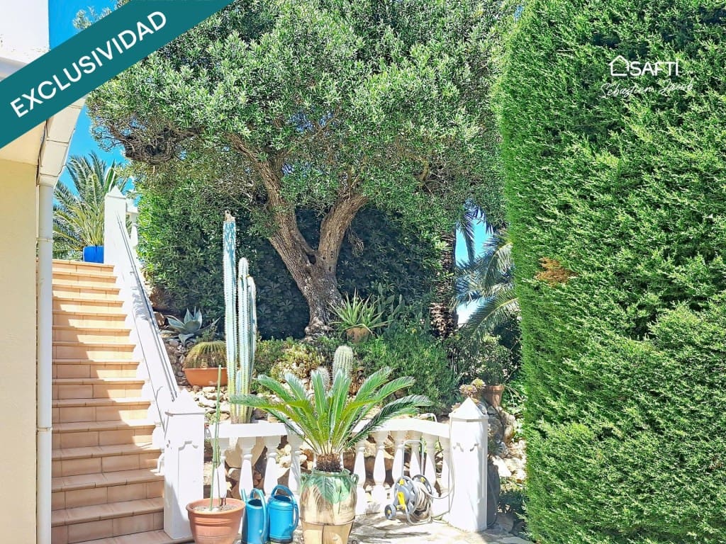 3 sovrum Villa till salu i Denia med pool garage - 850 000 € (Ref: 9831144)