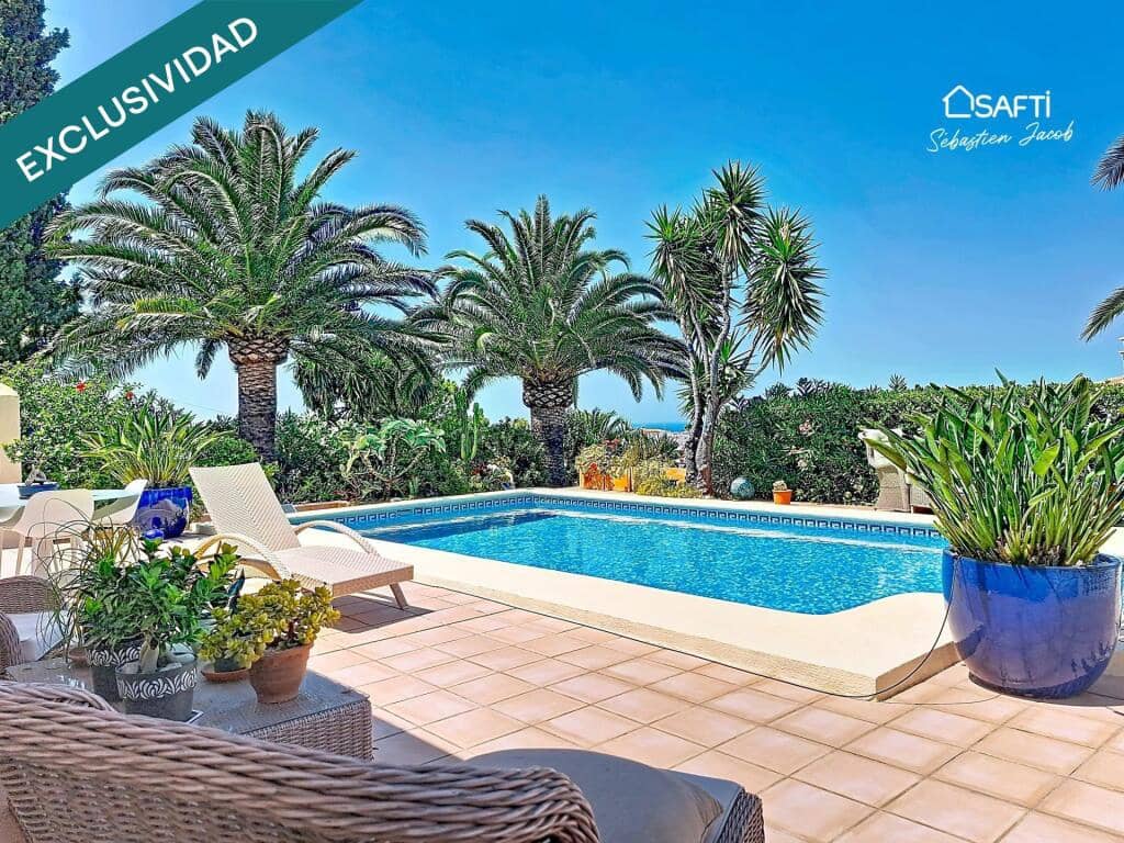 3 bedroom Villa for sale in Denia with pool garage - € 790,000 (Ref: 9831144)