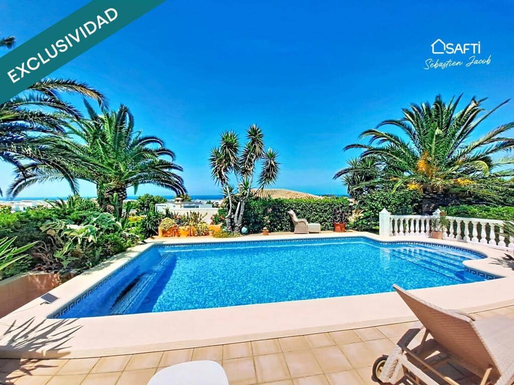 Chalet de 3 habitaciones en Dénia en venta con piscina garaje - 770.000 € (Ref: 9831144)