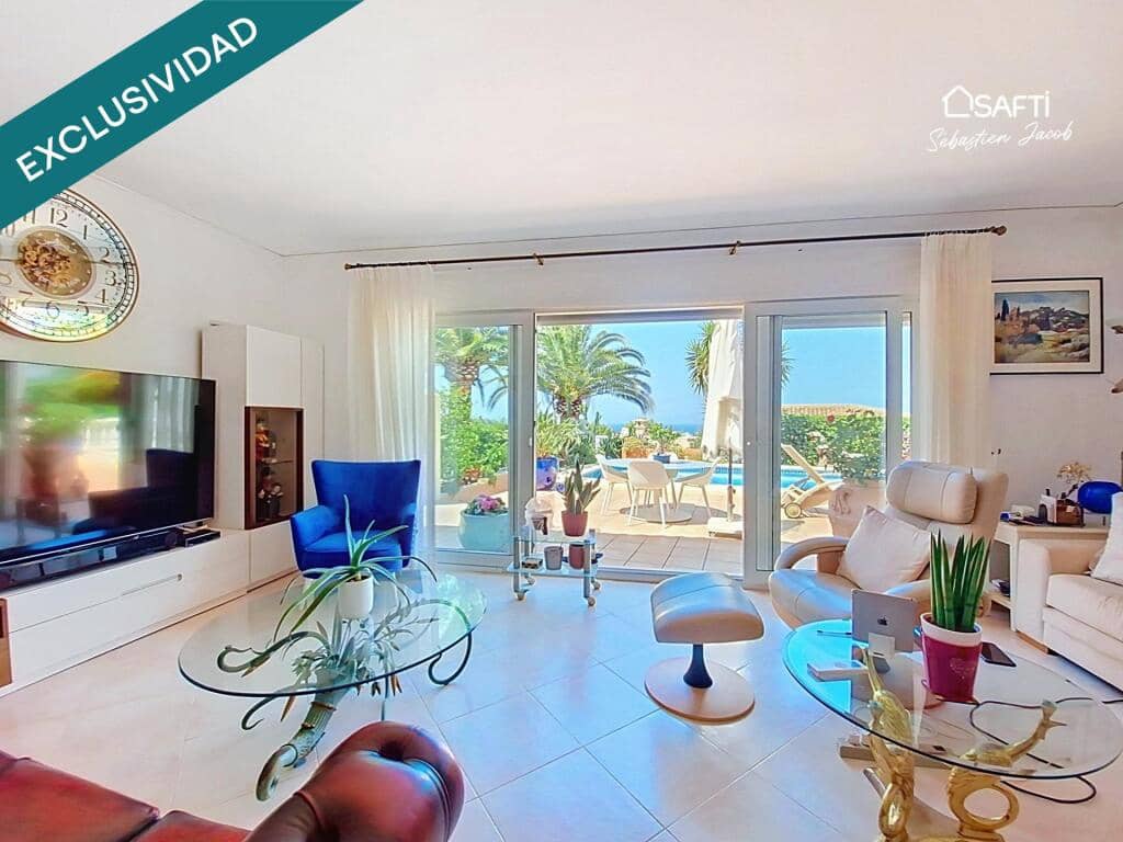 Chalet de 3 habitaciones en Dénia en venta con piscina garaje - 770.000 € (Ref: 9831144)