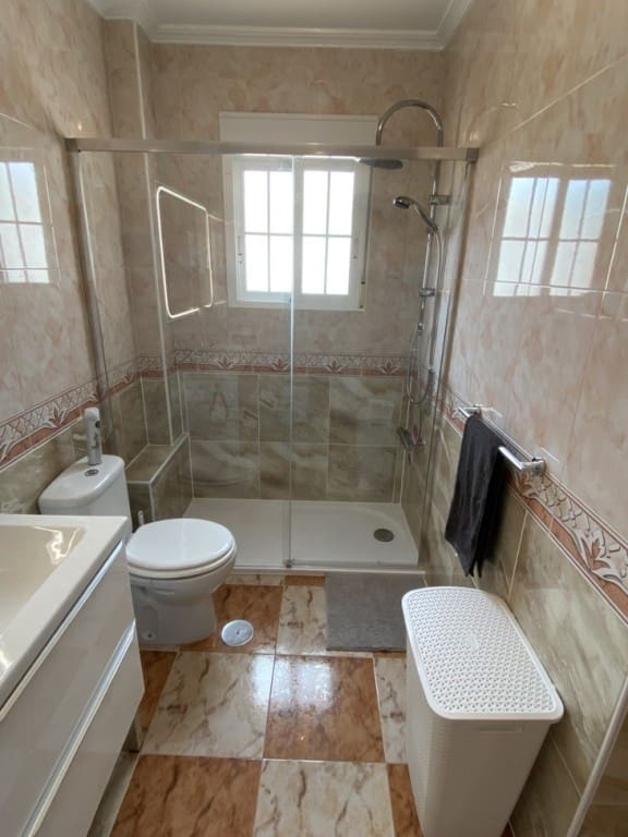 2 soveværelse Rækkehus til salg i Cabo Roig med swimmingpool - € 229.000 (Ref: 9831204)