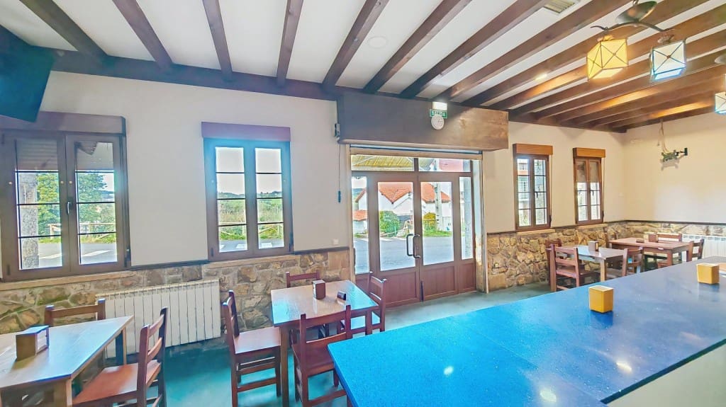 3 bedroom Villa for sale in Carreno - € 179,900 (Ref: 9831206)