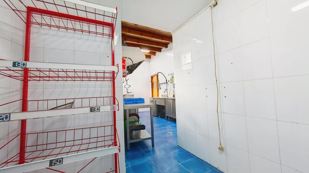 3 bedroom Villa for sale in Carreno - € 179,900 (Ref: 9831206)