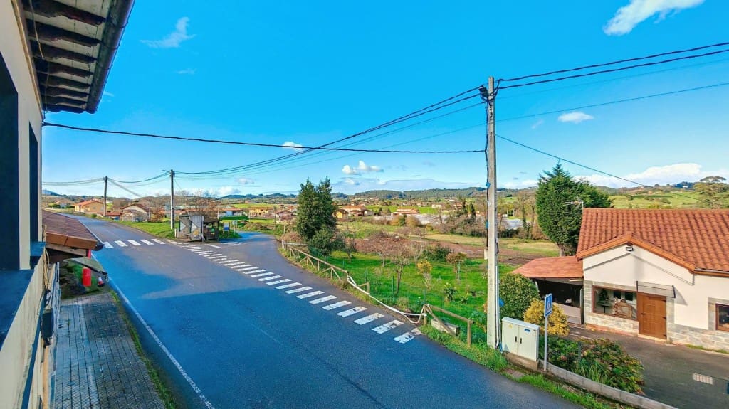 3 bedroom Villa for sale in Carreno - € 179,900 (Ref: 9831206)