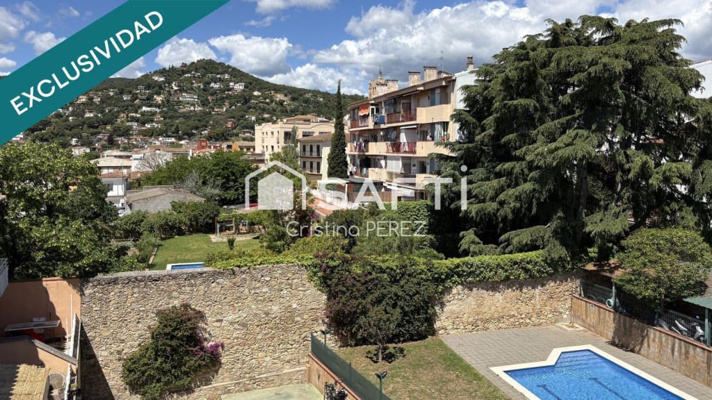 3 bedroom Penthouse for sale in Calonge i Sant Antoni with pool - € 275,000 (Ref: 9833555)