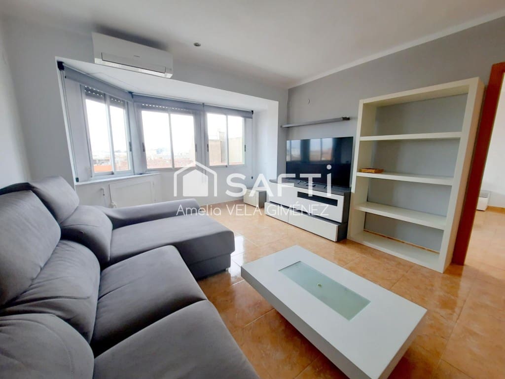 Apartamento de 4 habitaciones en Sagunto / Sagunt en alquiler - 1.000 € (Ref: 9833556)