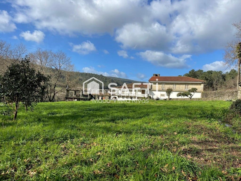10 soveværelse Finca/Landehus til salg i Teo med garage - € 520.000 (Ref: 9833557)