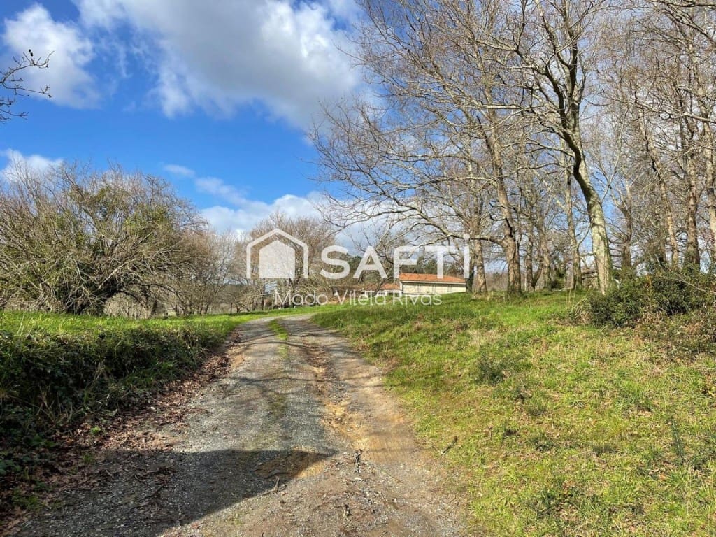 10 soveværelse Finca/Landehus til salg i Teo med garage - € 520.000 (Ref: 9833557)