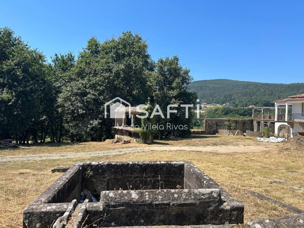 10 soveværelse Finca/Landehus til salg i Teo med garage - € 520.000 (Ref: 9833557)