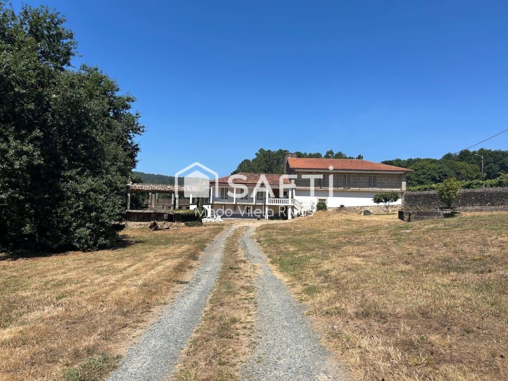10 soveværelse Finca/Landehus til salg i Teo med garage - € 520.000 (Ref: 9833557)